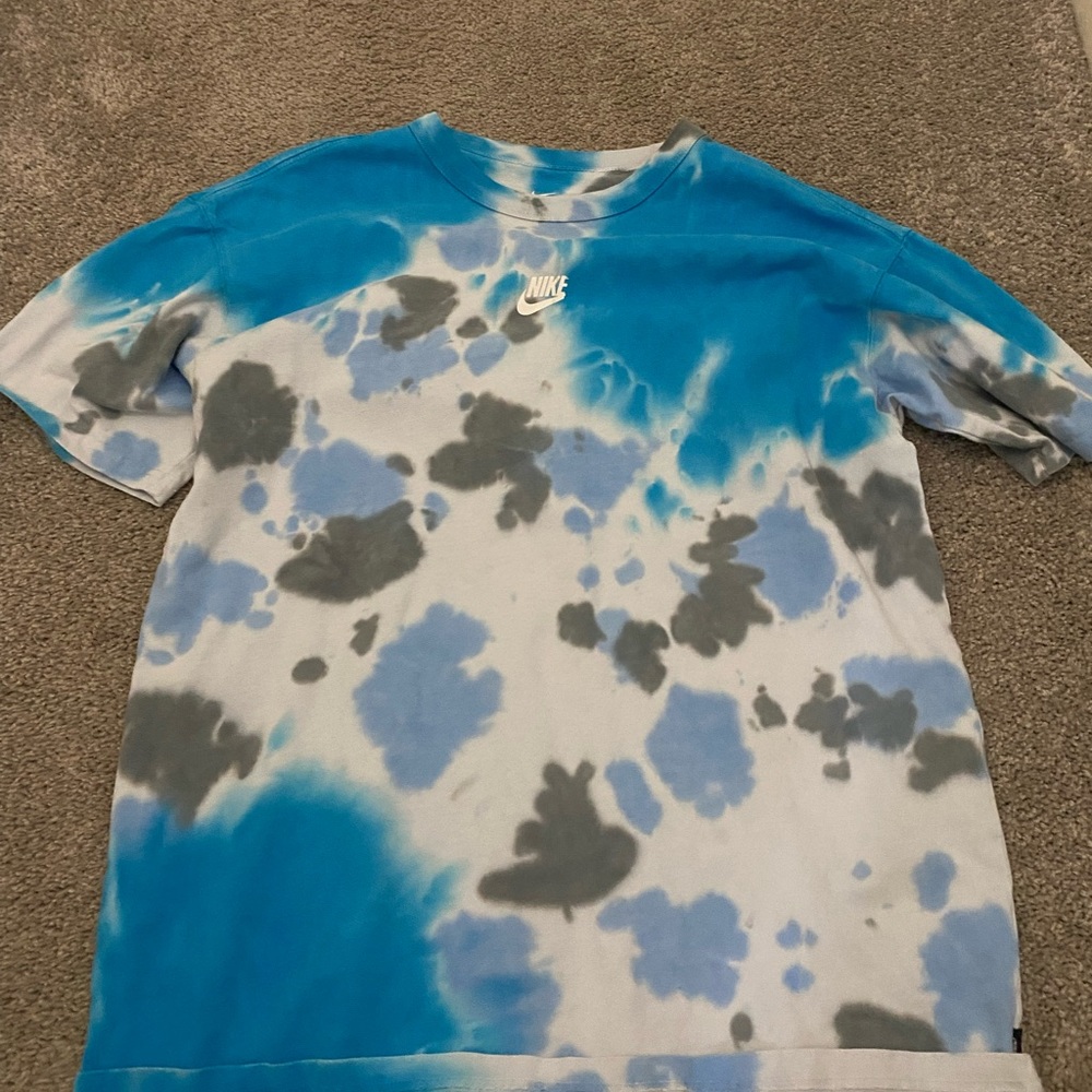 Nike - Picture 3 of 3